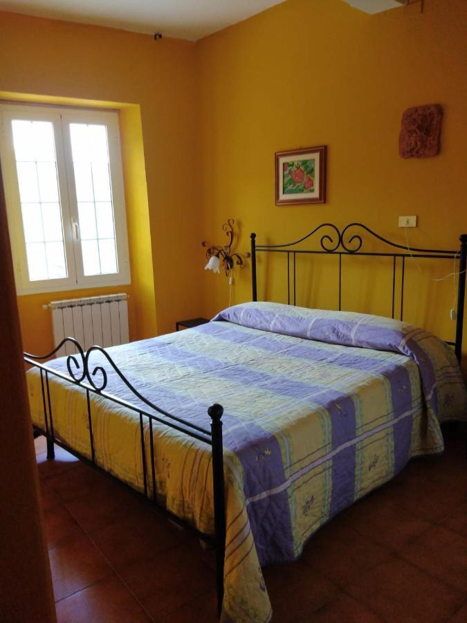 Appartamento Oleandro Montale  Buitenkant foto