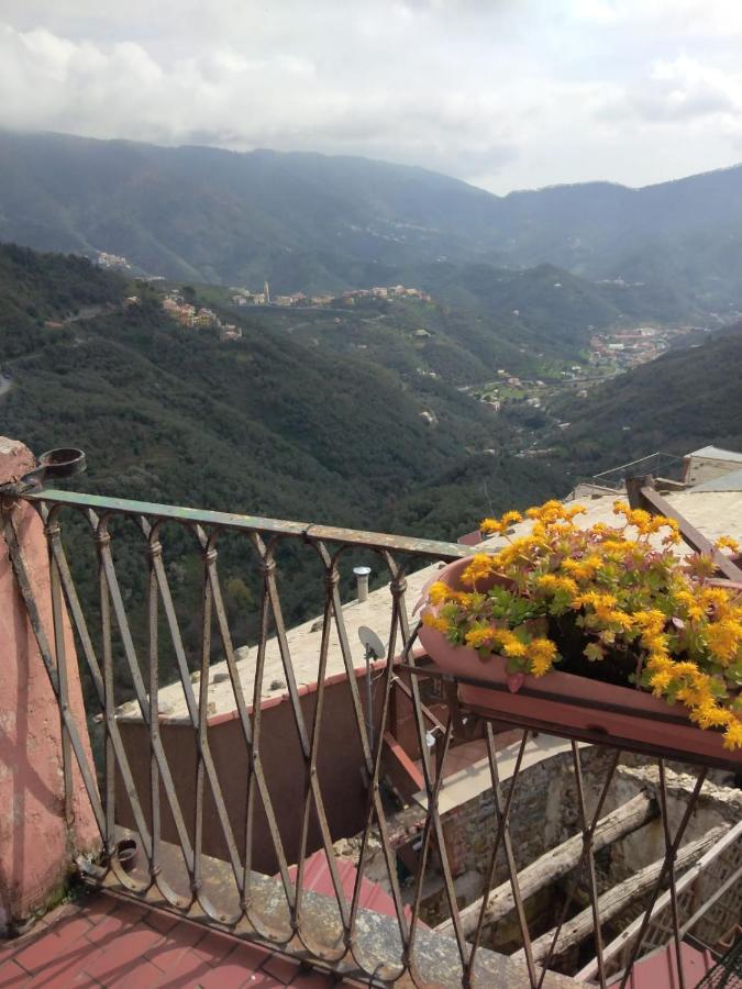 Appartamento Oleandro Montale  Buitenkant foto