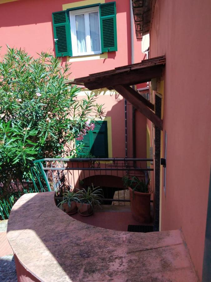 Appartamento Oleandro Montale  Buitenkant foto