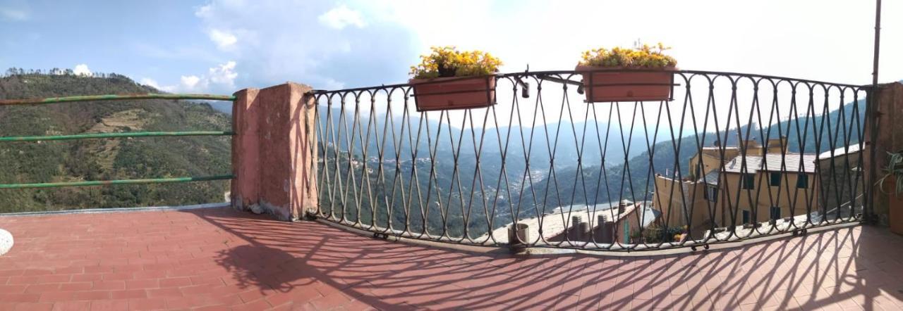 Appartamento Oleandro Montale  Buitenkant foto
